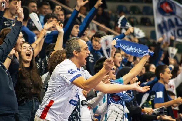 volleyball stadium crowd